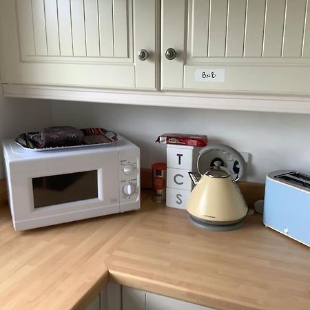 Cotswold Edge Guest Suite With Broadway Hill View Badsey エクステリア 写真
