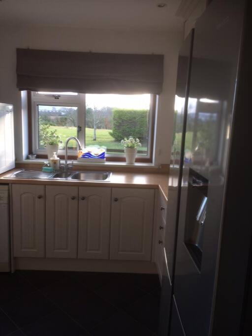Cotswold Edge Guest Suite With Broadway Hill View Badsey エクステリア 写真