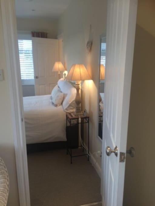 Cotswold Edge Guest Suite With Broadway Hill View Badsey エクステリア 写真